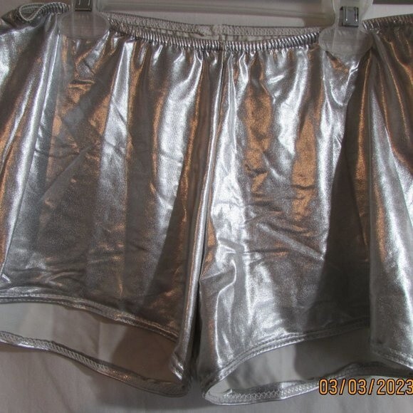DESIGN FOR LA DANCE METALLIC STRETCH SHORT SILVER 14" WAIST - Picture 1 of 8
